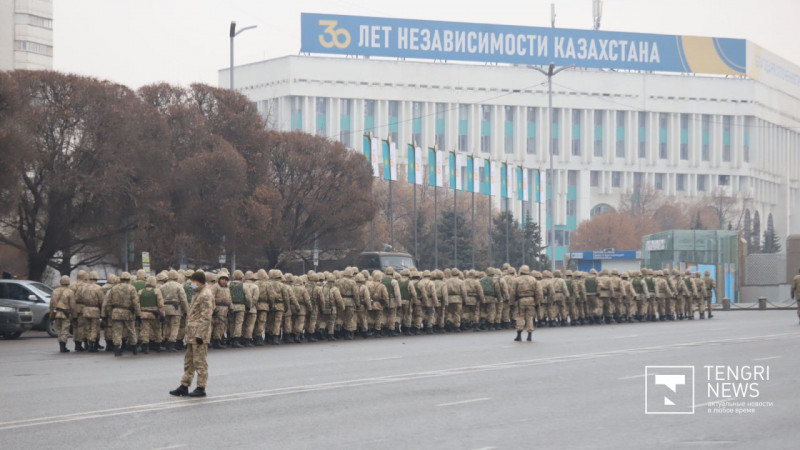 Что происходит на площади Республики в Алматы