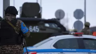 8 блокпостов установили вокруг Караганды