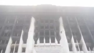 Здание акимата разрушено и сожжено, аким не покидал Алматы - Бабакумаров