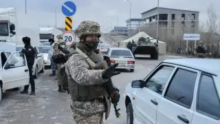 64 жителя Нур-Султана и один бар поймали на нарушении режима ЧП