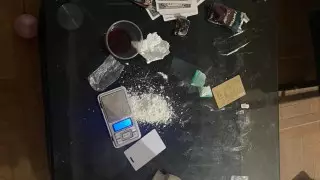 Две алматинки сдали комендантам иностранных бойфрендов-наркодилеров