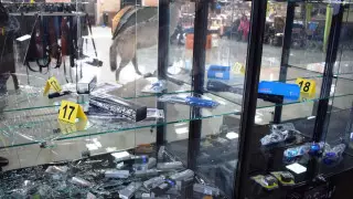 В Кызылорде задержали мародеров, ограбивших охотничий магазин