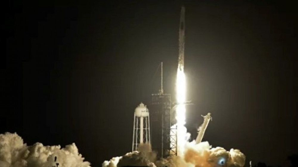 Компания SpaceX запустила ракету с украинским спутником