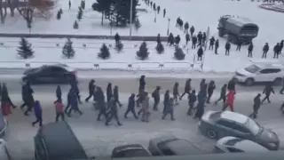 Токаев поручил разобраться со степенью вины задержанных во время беспорядков