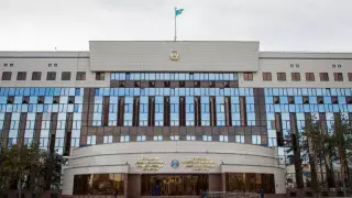 Сотрудники акимата Нур-Султана перечислили однодневную зарплату в фонд "Қазақстан халқына"