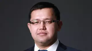 Худайбергенов о фонде "Қазақстан халқына": "Переводы однодневных зарплат надо прекратить"