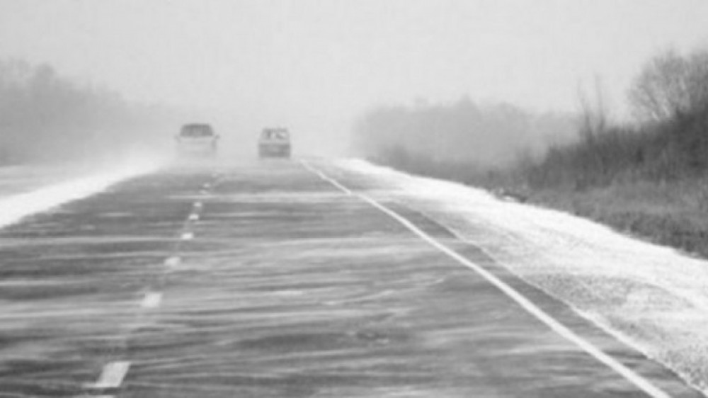 Участки двух трасс перекрыли из-за погодных условий в Акмолинской области