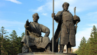 Памятник ханам Жанибеку и Керею. Фото с сайта otyrar.kz