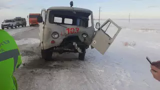 Скорая помощь столкнулась с авто на трассе в Костанайской области: погиб мужчина