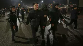 Члены экстремистских организаций участвовали в погромах в Казахстане - госсекретарь