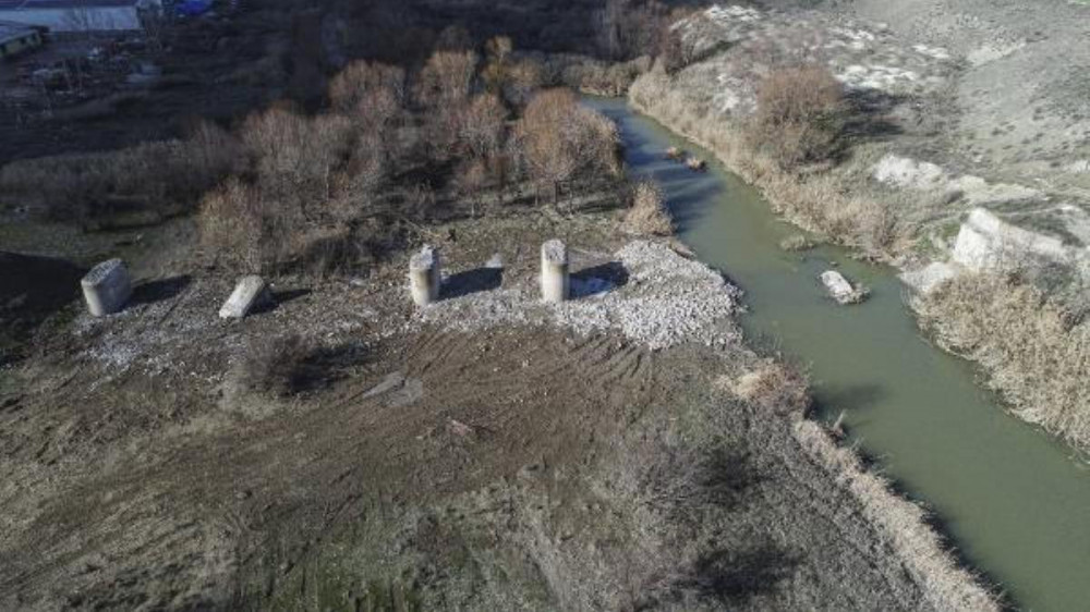 Мужчина украл 500-метровый мост в Турции