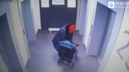 Нанятая по объявлению няня избила ребенка и попала на видео