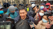 Президент Кыргызстана взял на контроль дело журналиста Болота Темирова
