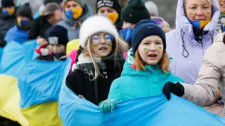 Какие страны рекомендовали дипломатам покинуть Украину