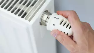 Жители нескольких домов в Актау замерзают в квартирах