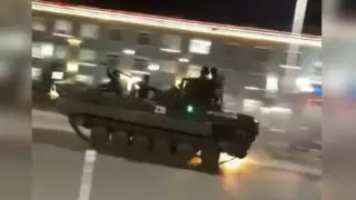 На кыргызско-таджикскую границу стягивают военную технику, растет число раненых