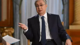 Токаев: Менять полностью правительство и говорить: я - революционер, это не мой метод