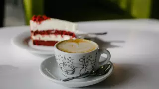 18 человек отравились после посещения кафе в Алматинской области