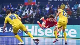 Интрига до последней минуты. Россия и Украина сыграли валидольный матч в 1/2 Евро