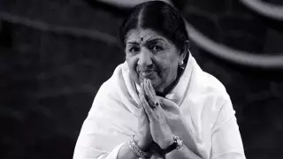 Умерла легенда индийского кино Лата Мангешкар