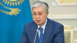 Токаев: Недовольство трудовых коллективов растет