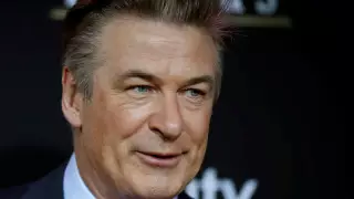 Алек Болдуин вернулся к съемкам фильма после трагедии