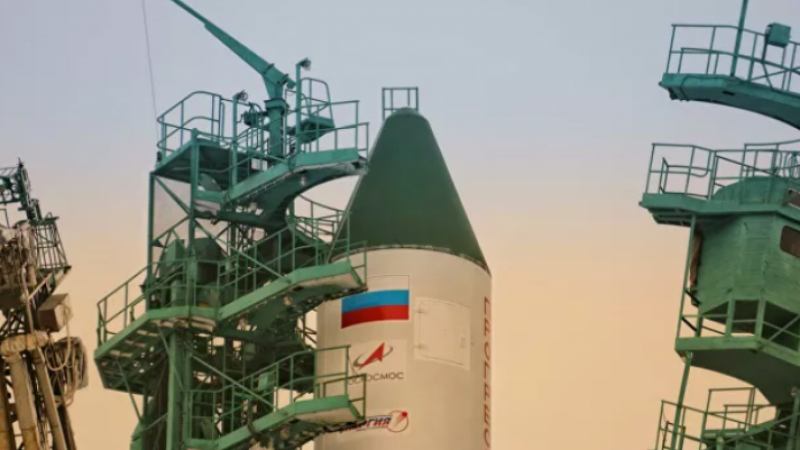 Ракета "Союз-2.1а" с грузовым кораблем "Прогресс МС-19" и грузами для экипажа МКС-66 установлена на стартовый стол площадки № 31 ("Восток") космодрома Байконур