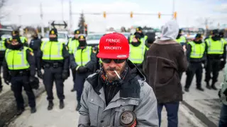 Ключевой мост между Канадой и США очистили от протестующих