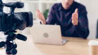 Появилось много блогеров, занимающих деструктивную позицию - Президент