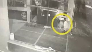 Беременная женщина участвовала в ограблении оружейного магазина