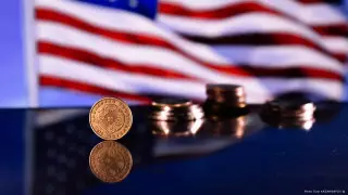 Курс доллара на бирже вырос на 15 тенге