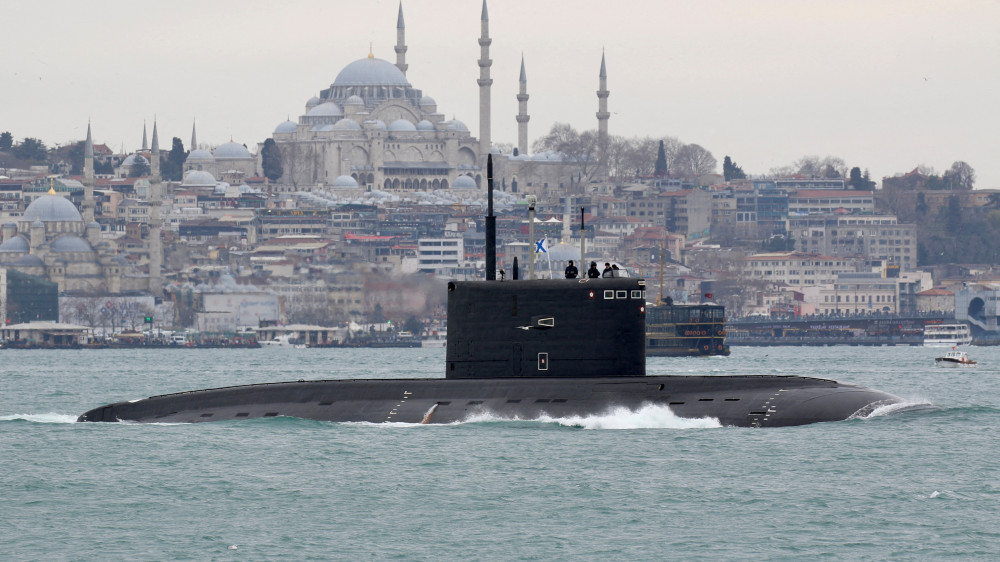 Турция закрыла проход российских военных кораблей в Черное море - Зеленский