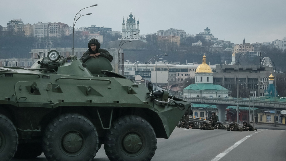 Российские войска заняты окружением Киева - CNN