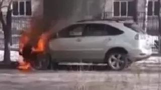 Школьники подожгли три иномарки в Усть-Каменогорске