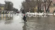 Уральск "поплыл" из-за сильного дождя