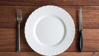 Врач назвал привычку, разрушающую организм без алкоголя и курения