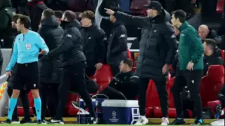 Клопп спас болельщика во время матча Лиги чемпионов