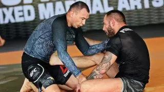 Казахстанский боец обратился к UFC