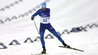 Президент Токаев наградил паралимпийца Герлица и двух тренеров