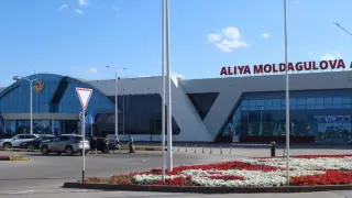 Внезапно закрывшийся на ремонт аэропорт Актобе возобновляет работу