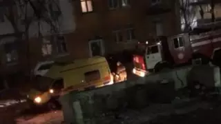 Скорая, пожарная и КамАЗ застряли в одном дворе в Жезказгане