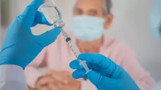 Рассылку о создании заразных вакцин объяснили специалисты