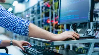 Министр Мусин о майнерах в Astana Hub: Будем судиться - можем зубы сломать