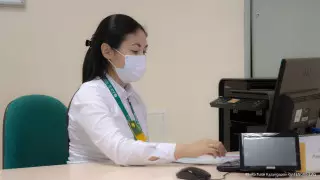 Казахстанец перевел из пенсионного фонда в "Отбасы банк" пять тенге