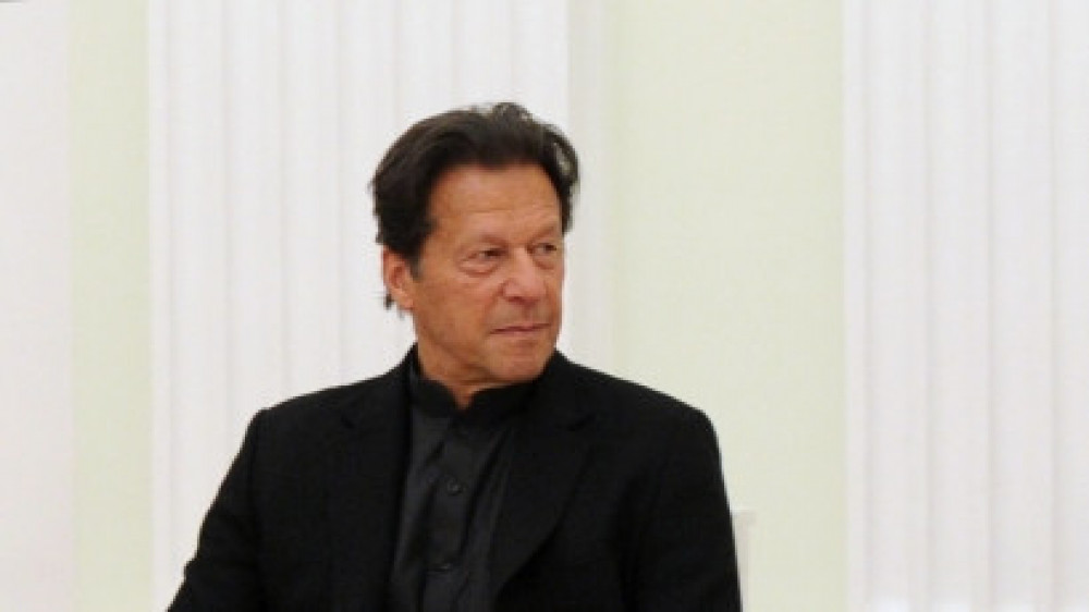 Премьер Пакистана распустил кабинет министров и парламент
