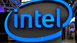 Компания Intel приостановила свою деятельность в России