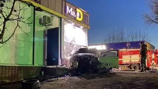 Водитель Lexus, протаранивший пиццерию, пять раз нарушил ПДД за три месяца