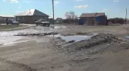 В Семее водители автобусов отказались ездить по разбитой дороге