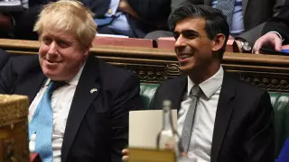 Премьера и министра финансов оштрафовали в Великобритании