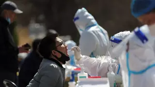 Суточный рекорд по зараженным коронавирусом зафиксировали в Китае